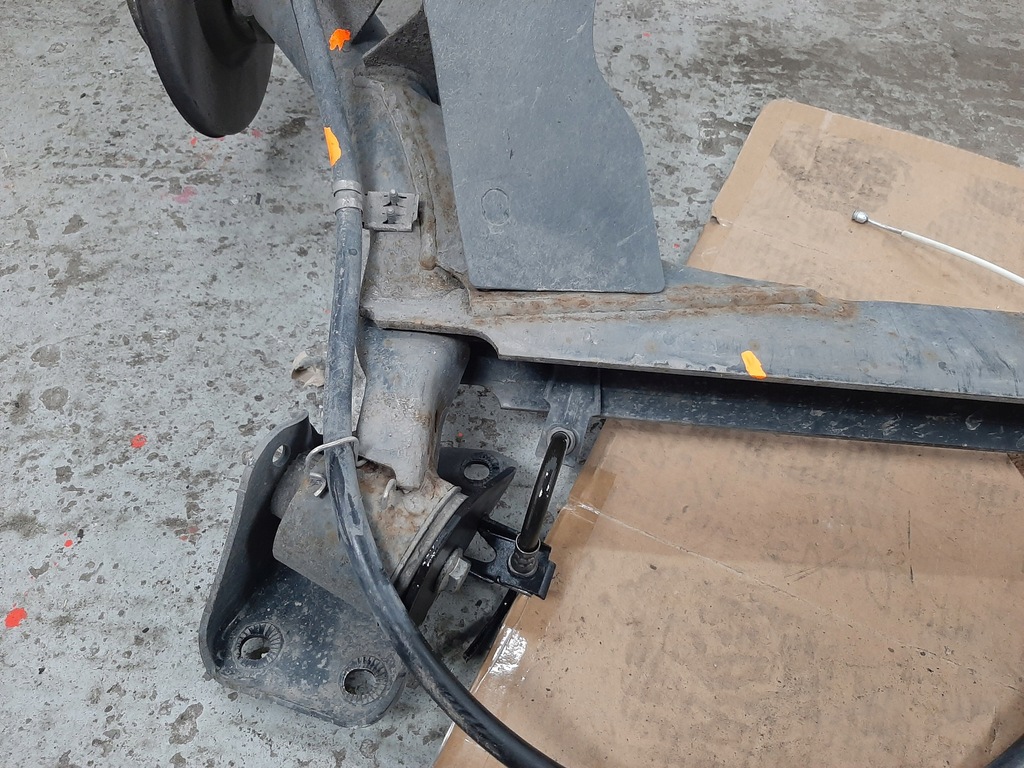 фото №15, Skoda rapid liftback 1.0tsi 18r lift балка подвеска задняя амортизаторы