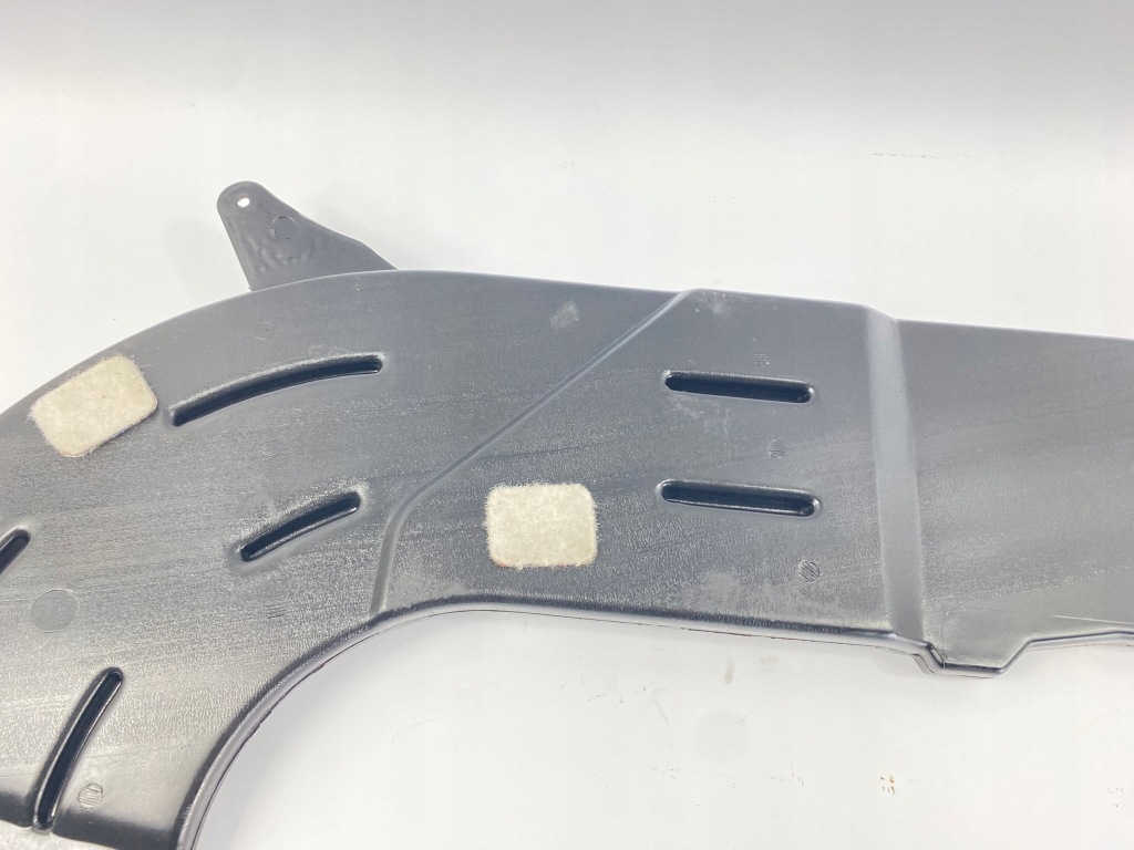 Труба канал обдув воздуха левый mercedes w201 190 2018312146 Цена