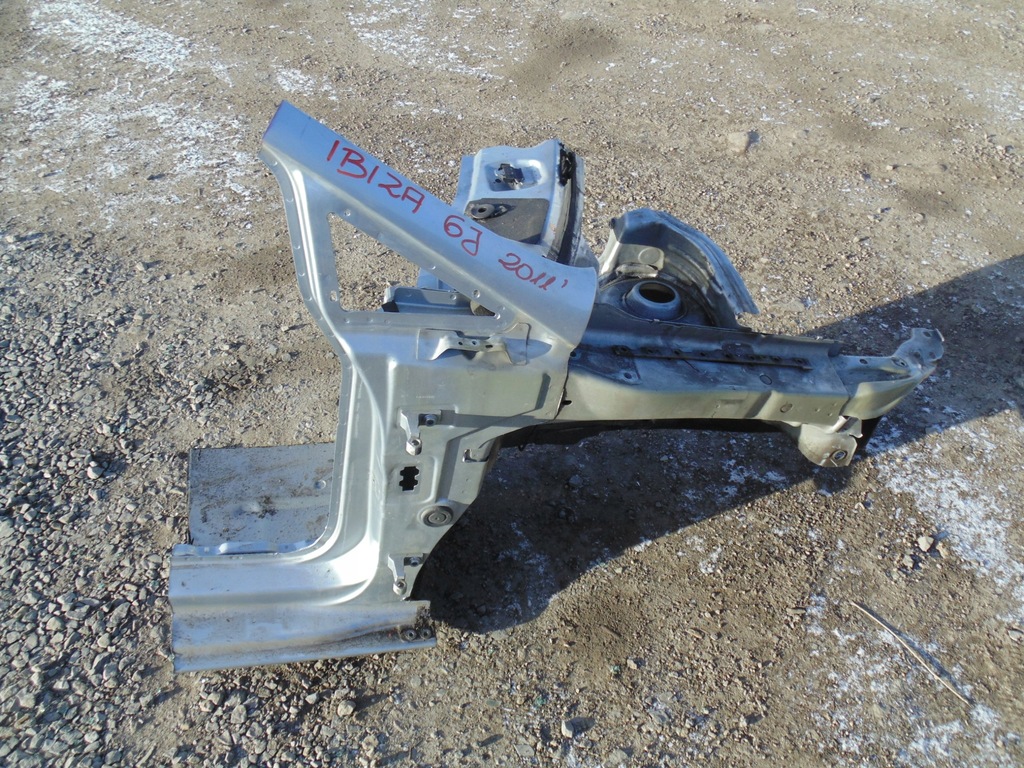 фото №1, Четверть передняя правая seat ibiza 6j 6j0 2011 rok