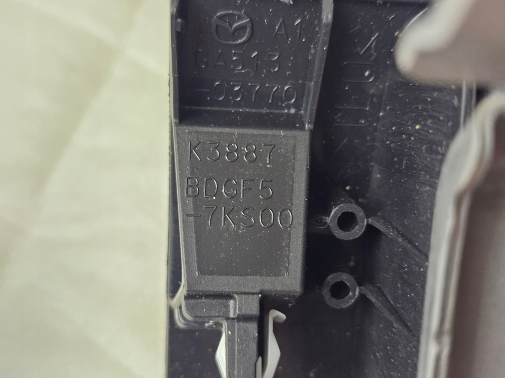 фото №8, Подушка повітряна подушка безпеки колінна заглушка захист mazda 3 iv bp europa