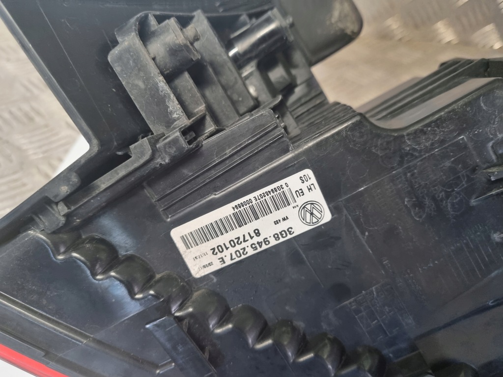 фото №5, Volkswagen оригинальный номер 3g8945207e лампа led