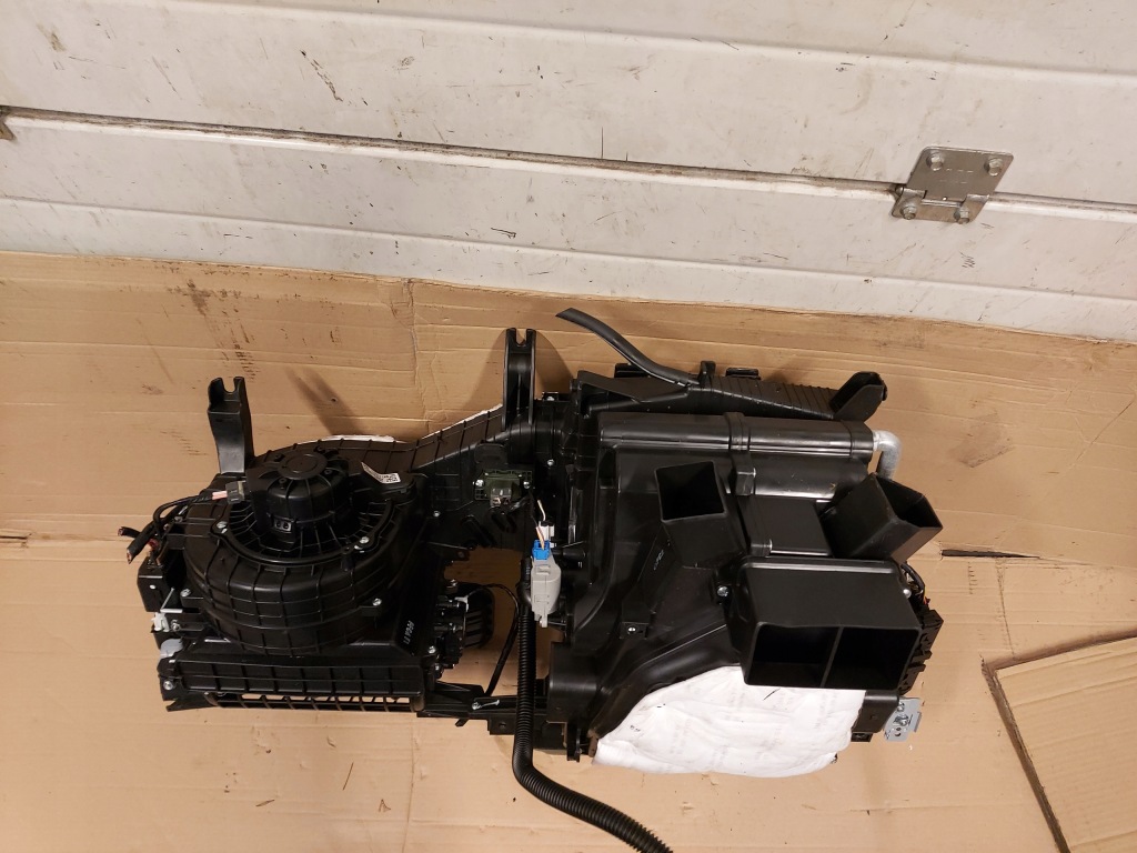 фото №4, Kia sportage iv lift обігрівач