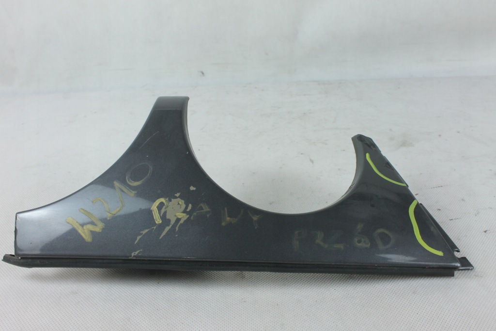 Молдинг під  фара панель фари правий перед права передня mercedes w210 eklasa Київ