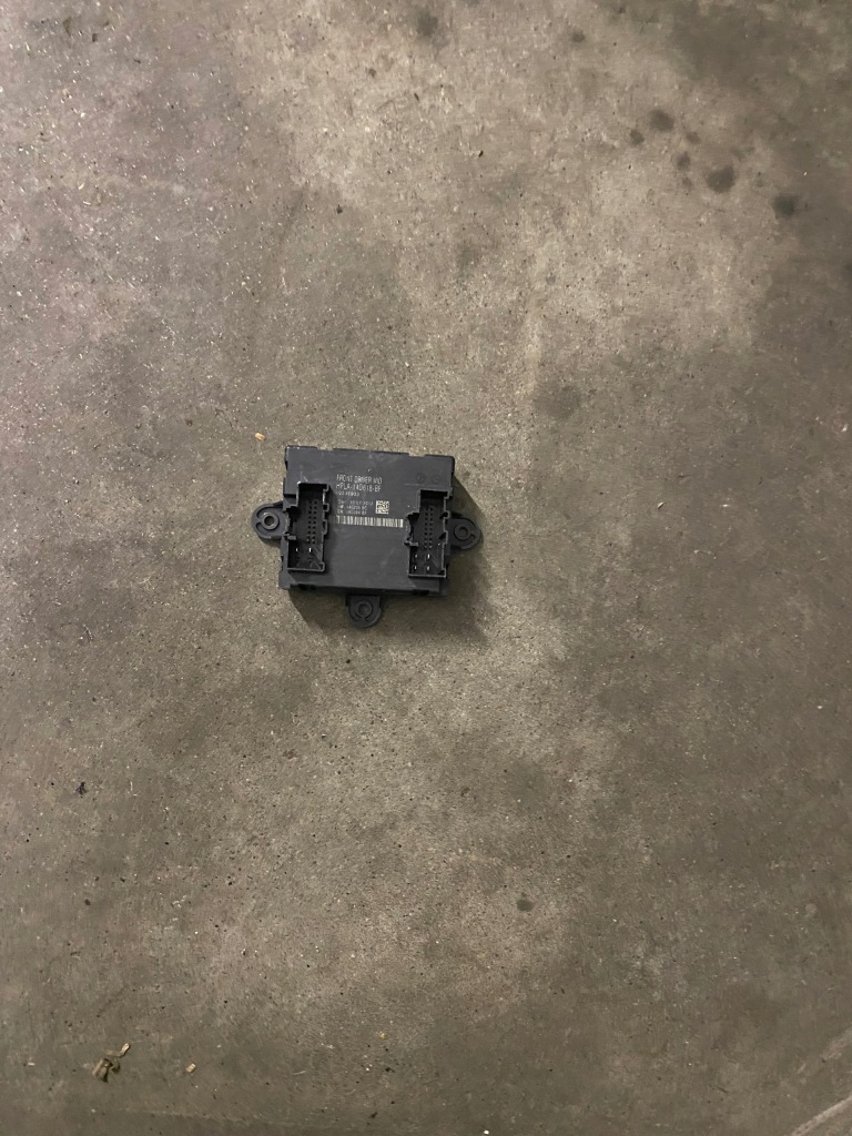 фото №1, Range rover discovery v модуль блок управления дверь