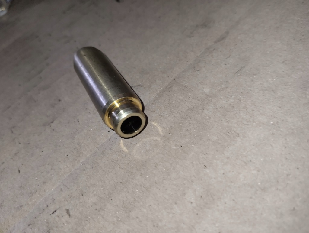 Направляющая клапана ssący; выпускной citroen berlingo, berlingo/minivan, bx Недорого