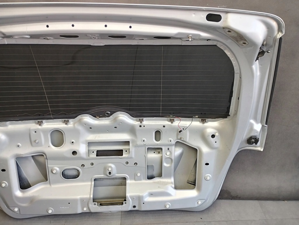 Mercedes ml w164 крышка багажника задний  стекло 775 Киев