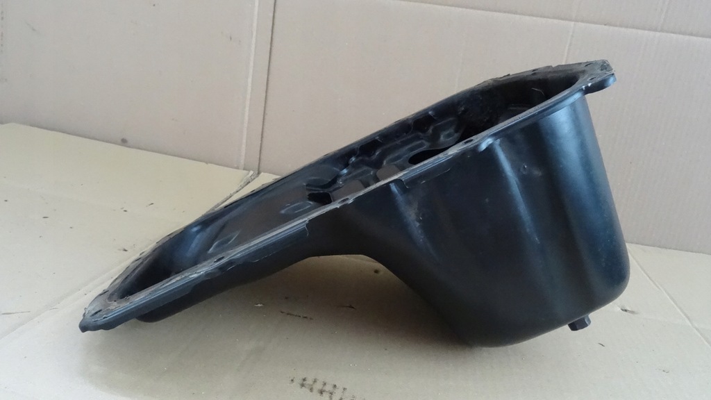 фото №1, Toyota yaris i 1.0b поддон масляная