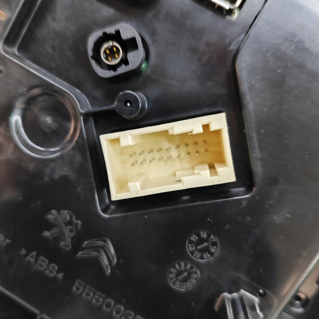 фото №8, Peugeot 3008 ii 2017 счетчик / спидометр