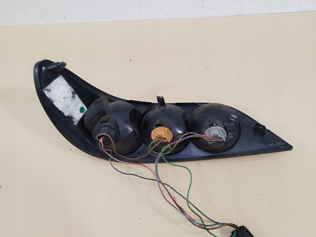 фото №7, Лампа права задня задня smart roadster 452 cabrio lata 2003-2005 angielska