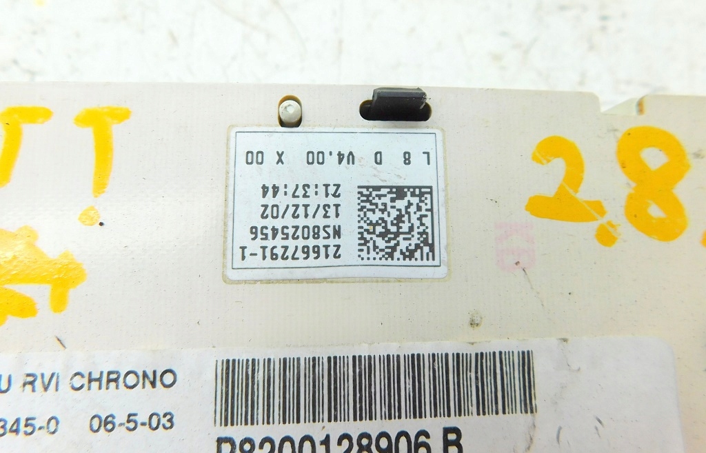 Renault mascott 2.8 03r лічильник прилади спідометр p8200128906b Зі Шроту