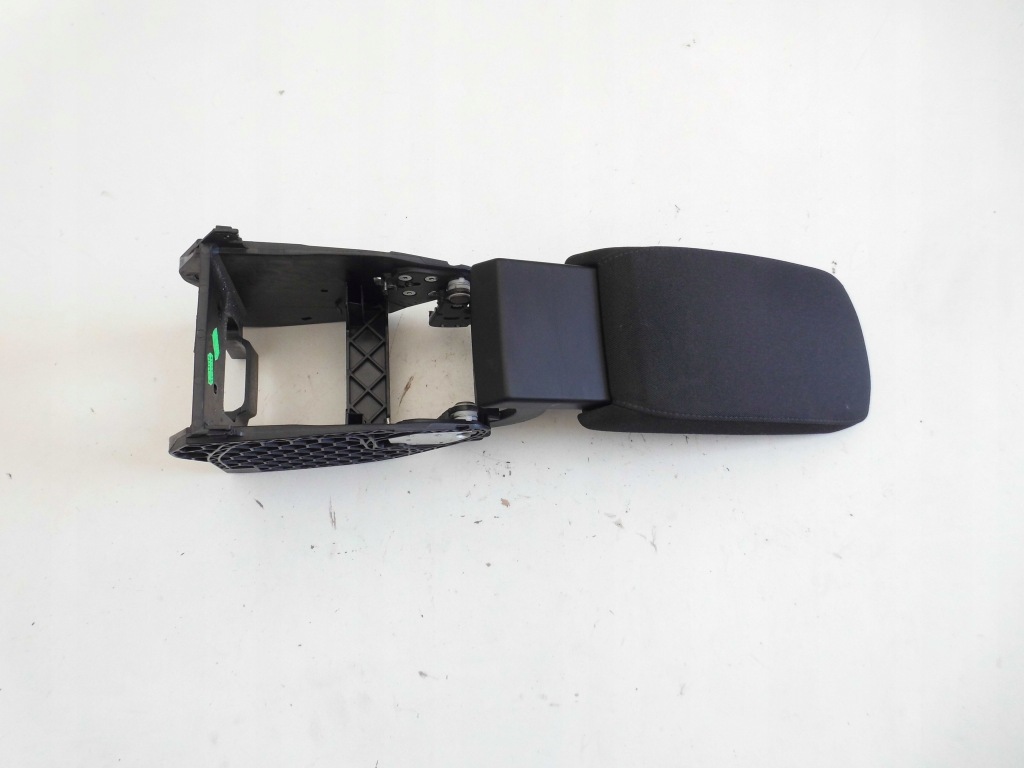 фото №1, Підлокітник регульований skoda superb ii матеріал