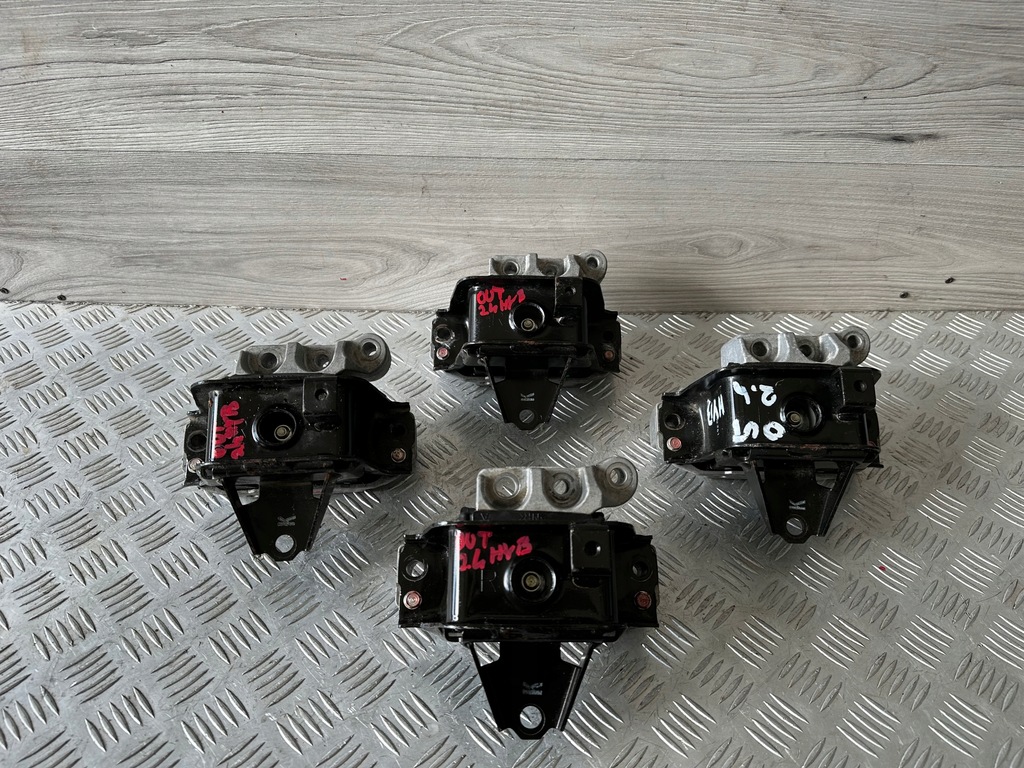 фото №14, Mitsubishi outlander iii 2.4 hybrid кронштейн подушка двигателя правая 1091a211