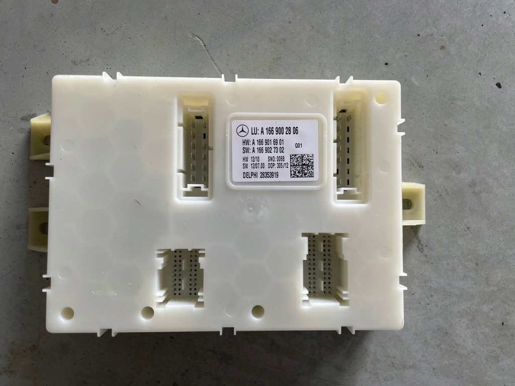 фото №1, Блок управления a1669002806 mercedes w166 x166 gl gls