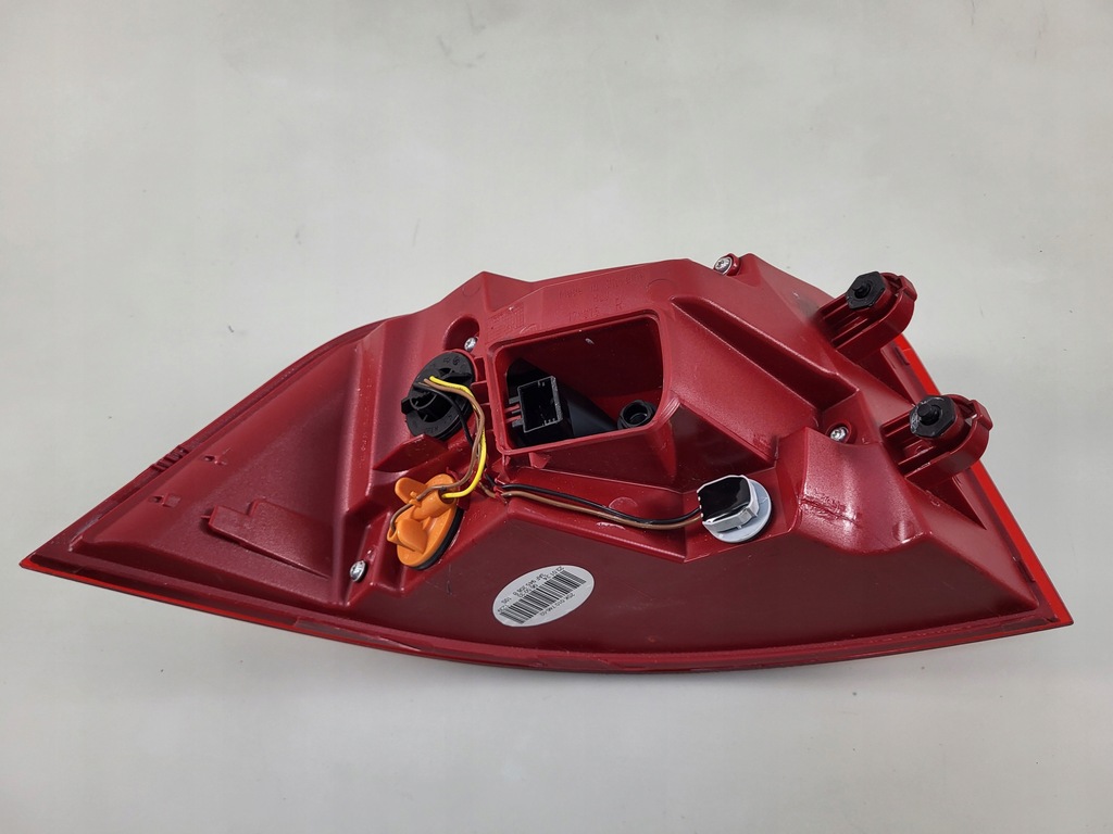 фото №14, Vw passat b7 kombi лампа led правый задняя задняя правая 2010-14r оригинал