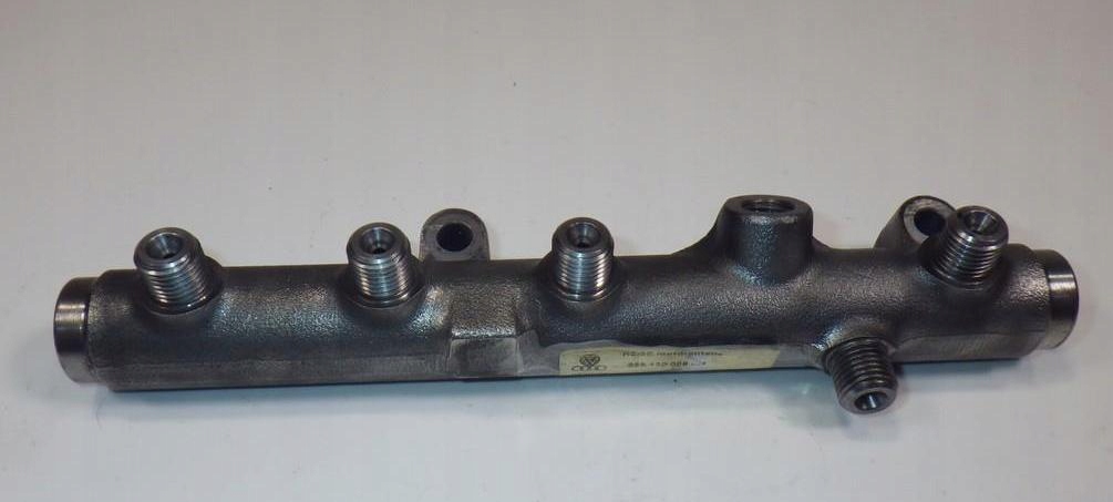 фото №1, Молдинг упорскування ліва audi a5 059130089ah