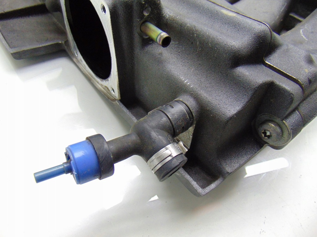 фото №5, Коллектор всасывающий audi a8 d3 6.0 w12 bht 07c133221aj