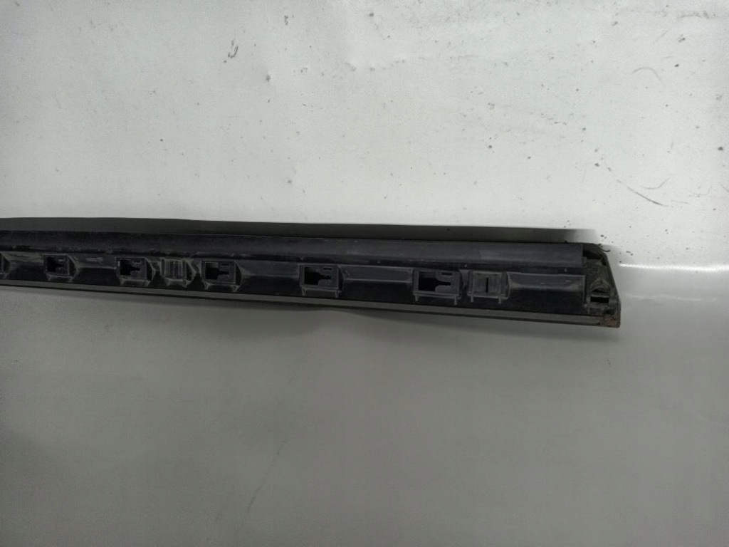 фото №5, Молдинг дверь правый перед передняя vw passat b8 alltrack 3g0854900