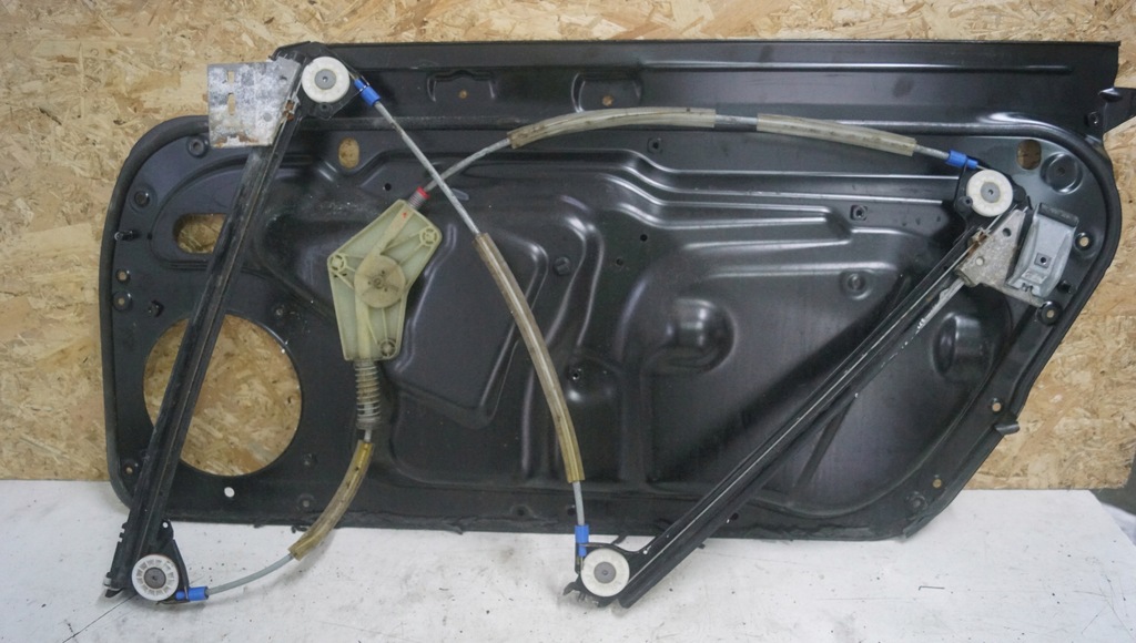 фото №11, Подъемник стекло левый перед porsche 911 997