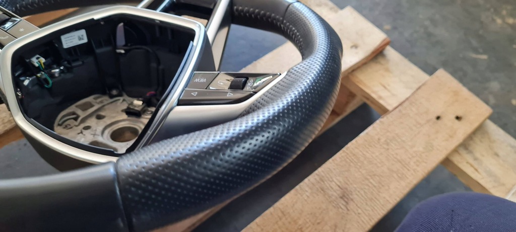 фото №13, A6 c8 4k воздуховод кожа кожаный срезанная простроченная лепестки переключения sline a7 4k