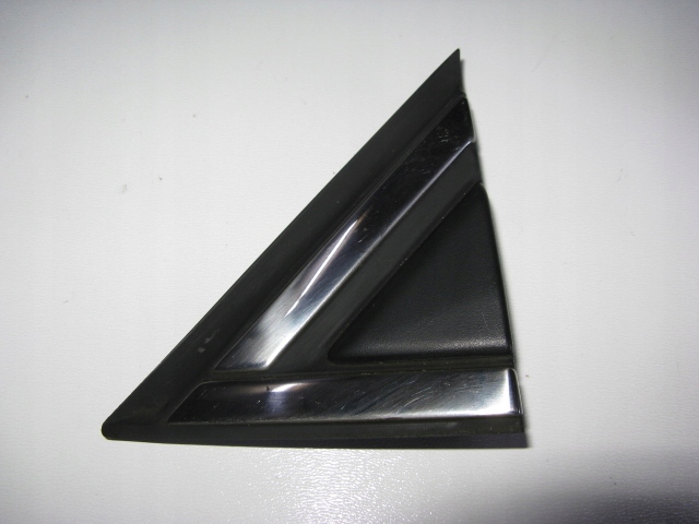 фото №1, Заглушка крила ліва lancia delta iii