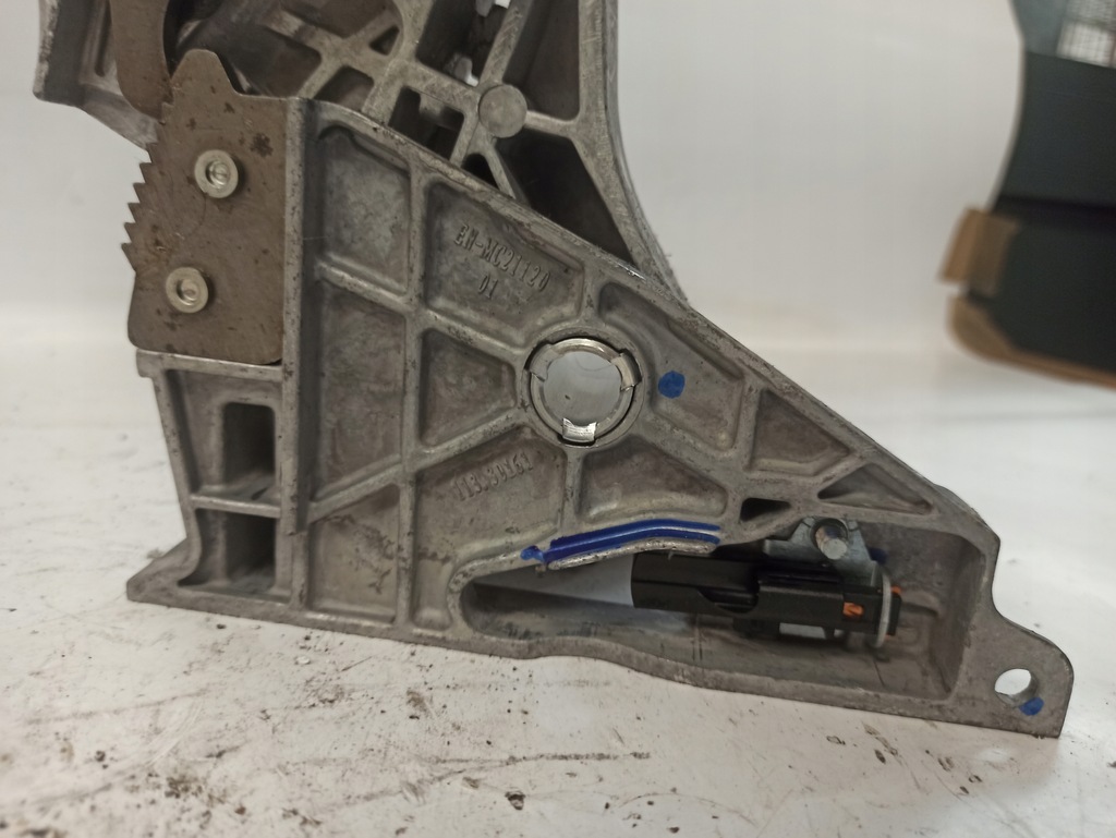 фото №11, Volvo v40 ii важіль гальма ручного 31341515