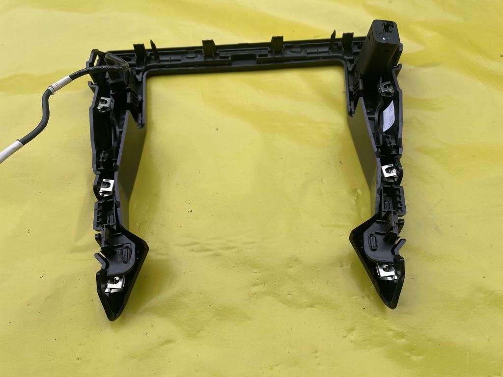 фото №4, Peugeot 208 ii панель рамка радио