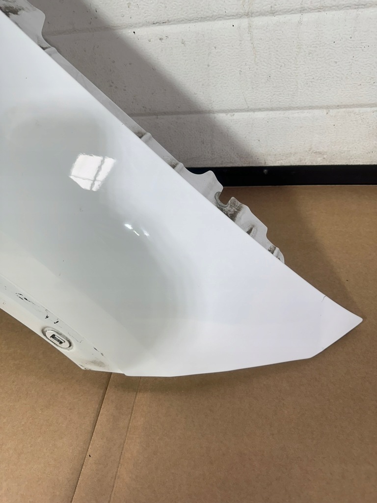 Крила правий перед, правий передній mercedes eqa h243, w243 c149 Доставка