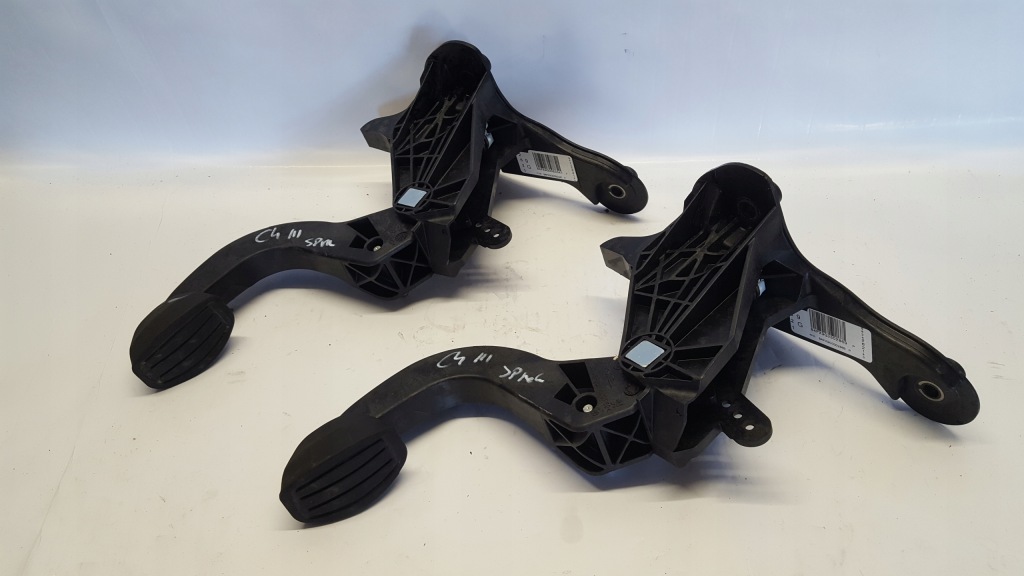 фото №1, Citroen c4 iii педаль сцепления 1,2 thp 9824262180