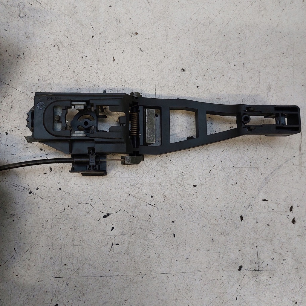 фото №11, Ford focus ii 2 замок дверь правый перед 6pin + ручка 3m5ar21812ak