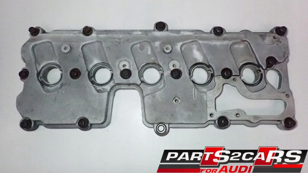 фото №7, Audi rs6 5.0 tfsi v10 buh крышка клапанов правая