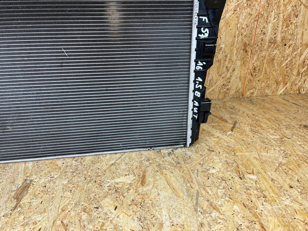 Радіатор води bmw f39 f40 f45 f48 mini f55 f56 f57 f60 7617639 Київ