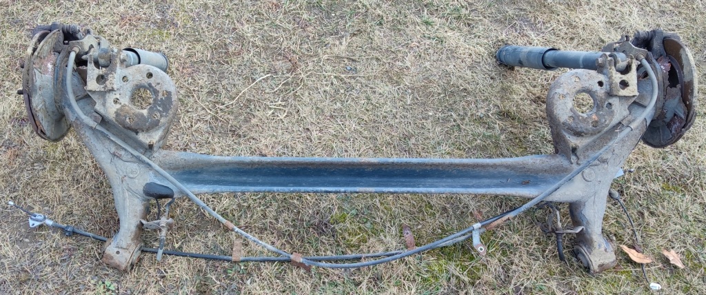 Балка підвіска задня задній toyota auris corolla e15 комплектна Недорого