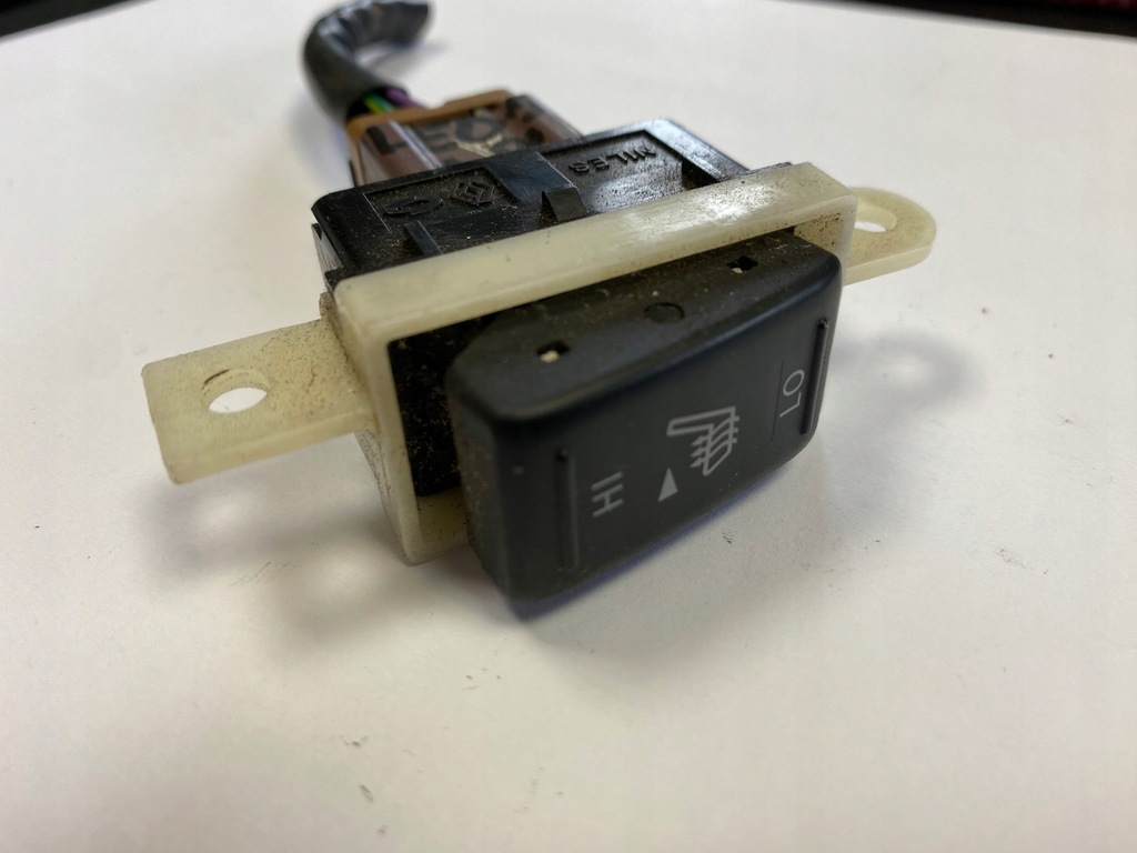 фото №1, Renault koleos перемикач підігрів сидіння