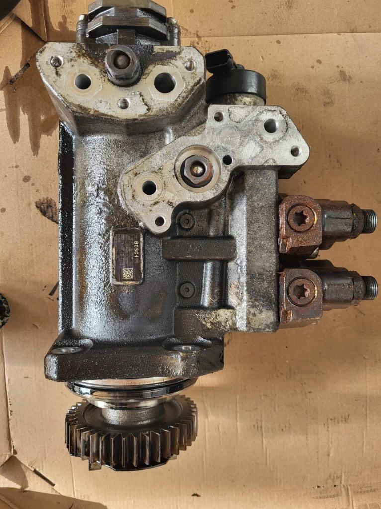 Купить Actros mp4 om471 насос wysokiego давления