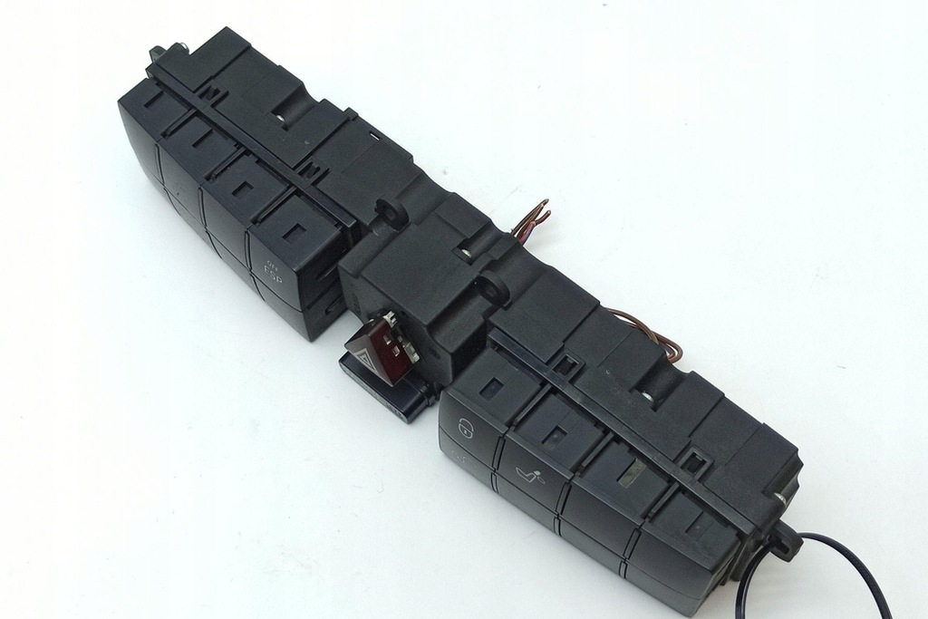 фото №11, Кнопка аварийных mercedes-benz clk c209 2038212881 2.7l дизель 2004