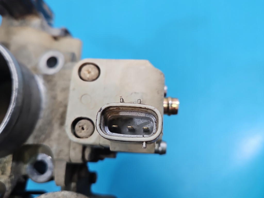 Купити Дросельна заслінка toyota rav4 i 94- 22270-74240 89452-22090 2.0 16v