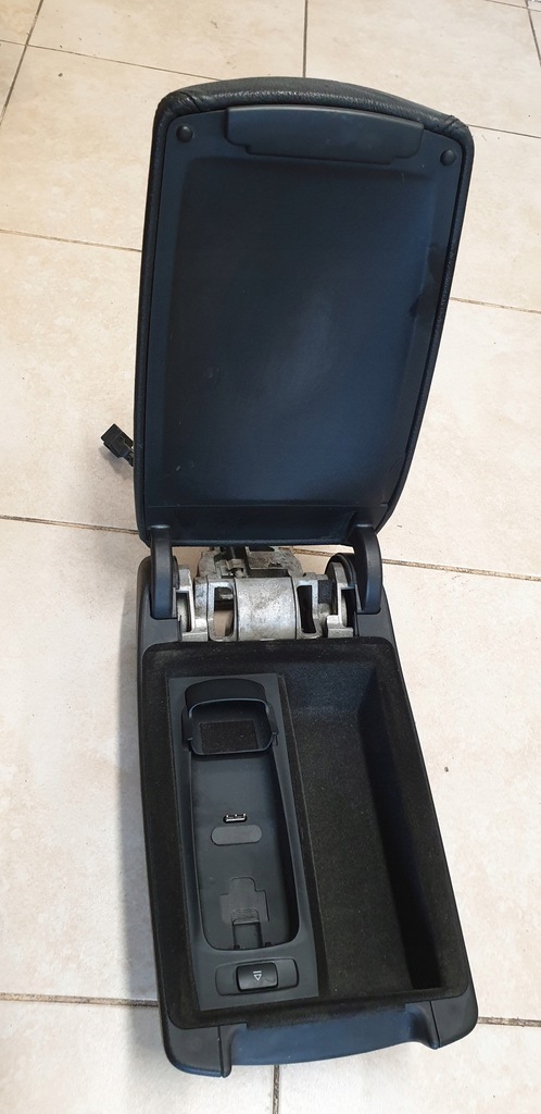 фото №9, Подлокотник бардачок туннель среднего audi a6 c6