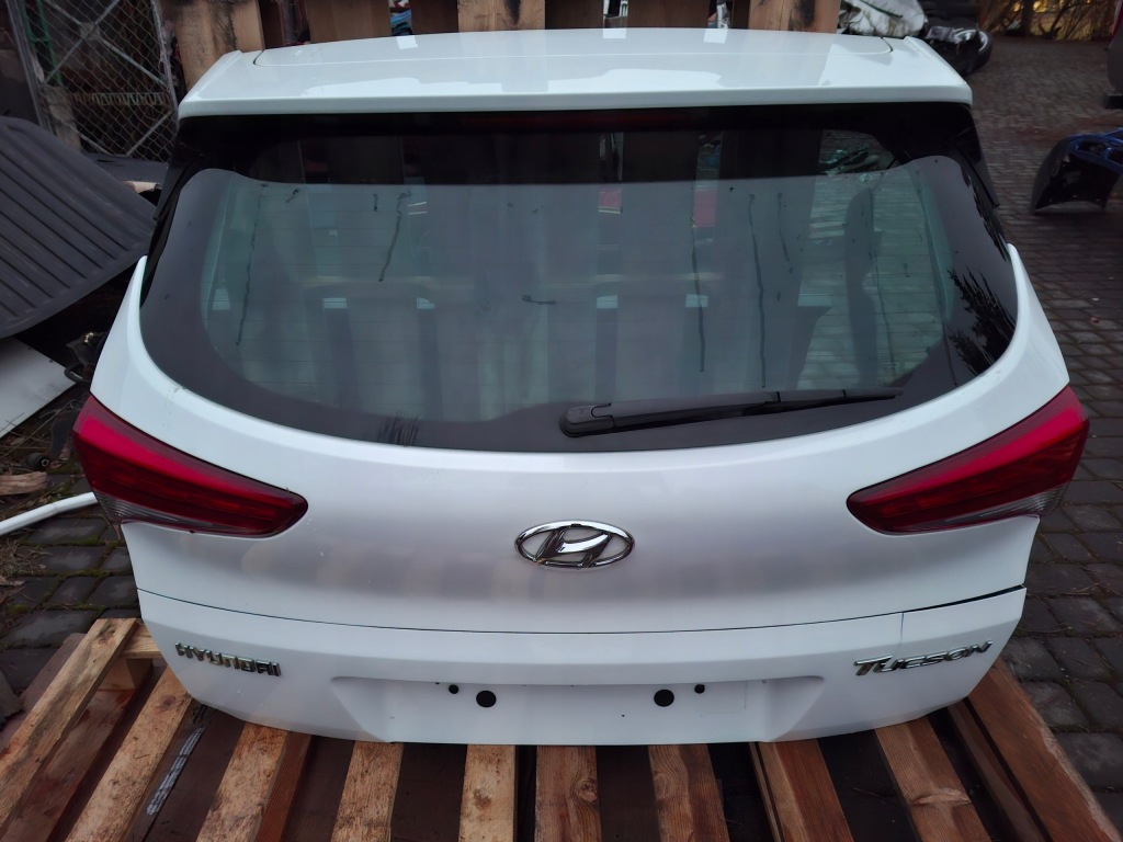 фото №1, Hyundai tucson ii 2 15-18 кришка багажника задня w колір pyw білий w колір