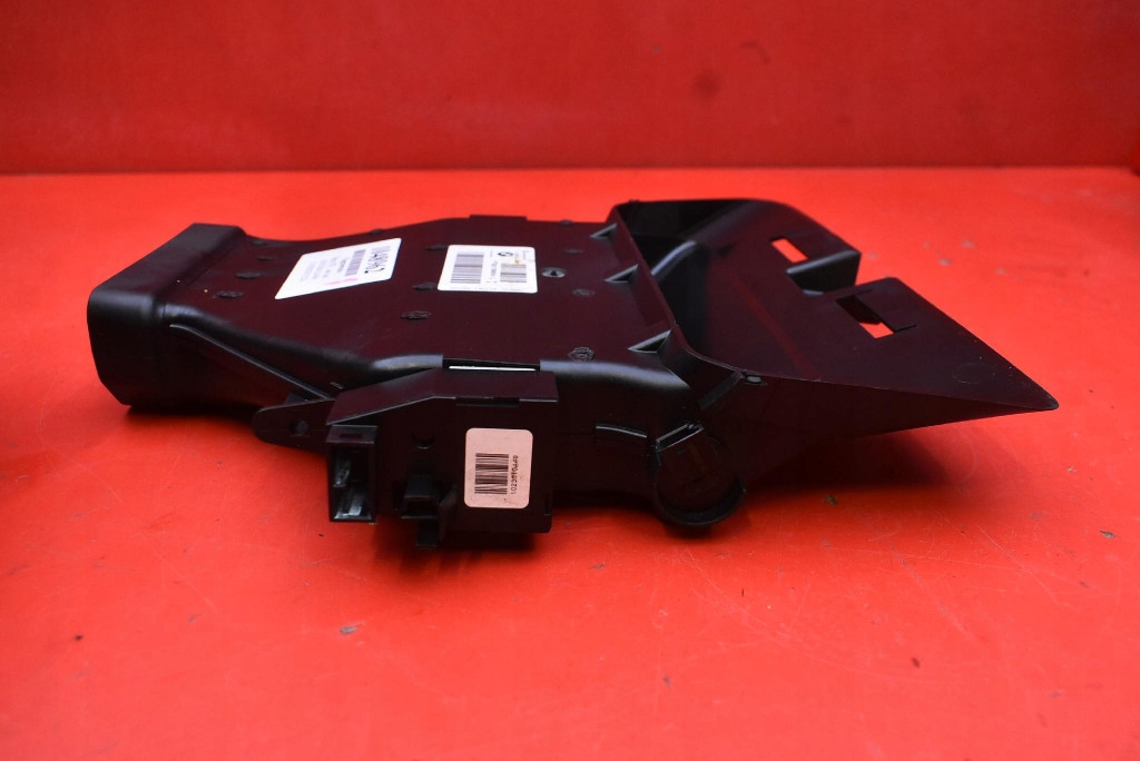 Отопитель впуск руль воздуха правый  pt921798804 bmw f01 f02 08-12 с Разборки