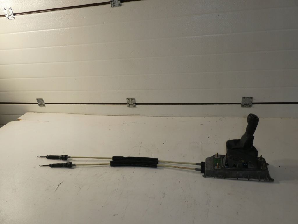 фото №1, Домкрат перемикання передач троси vw polo 6q0711266k