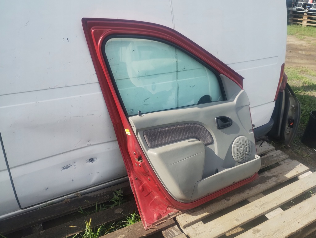 фото №10, Дверь левая перед dacia logan teb 76