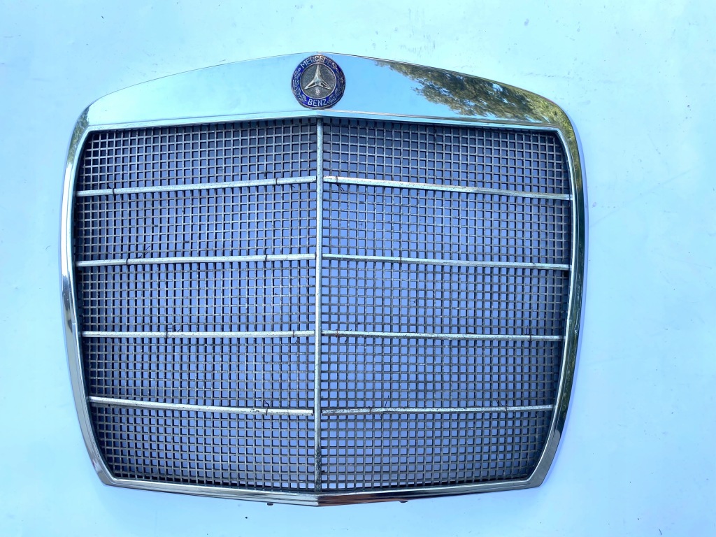 фото №1, Решётка радиатора решётка радиатора хром хромированный mercedes w108 w109 se sel