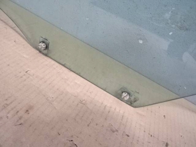 фото №3, Стекло дверь левый задняя peugeot 207 sw nr1777