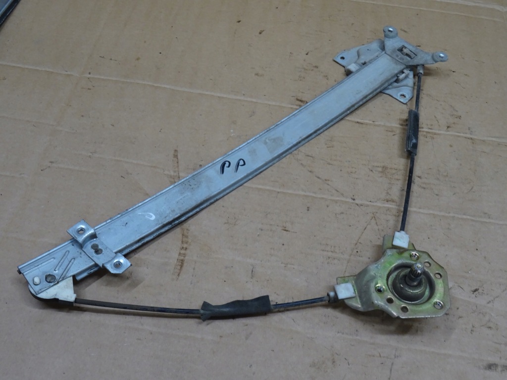 фото №1, Pajero ii подъемник окон правый перед механическая коробка передач 90-99r