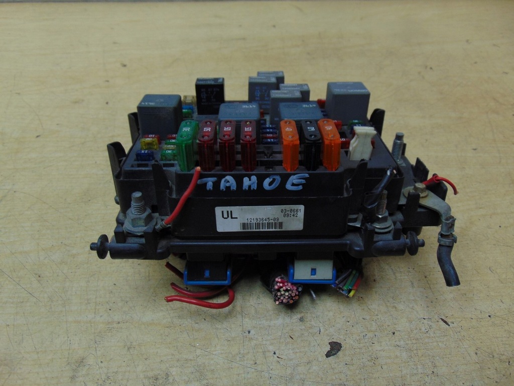 фото №7, Коробка предохранителей chevrolet tahoe 12193645-09