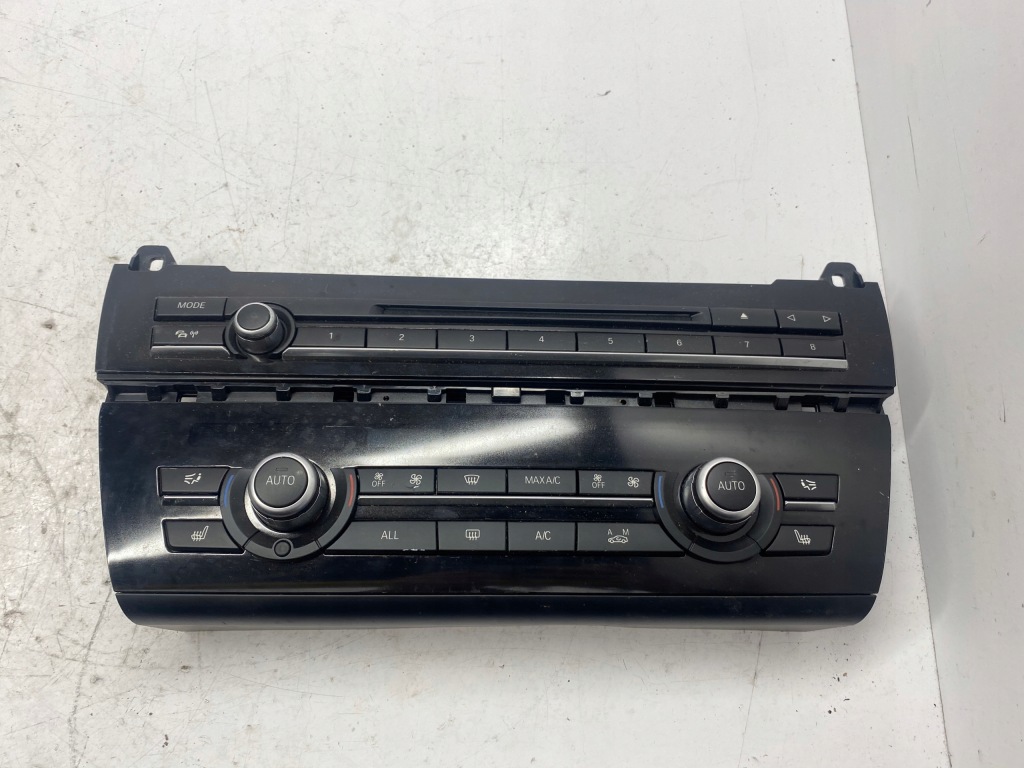 фото №1, Bmw 5 f10 f11 панель кондиционера радио 9306153