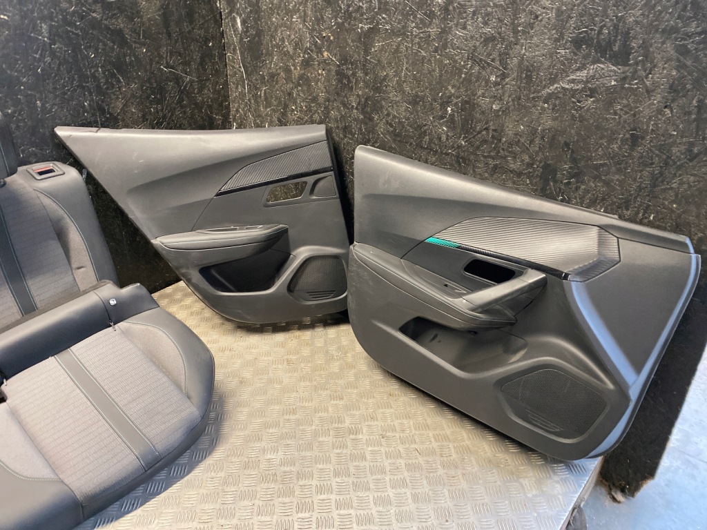 фото №6, Сидіння, заднє сидіння, комплект peugeot 2008 ii 2021 панель двері підлокітник