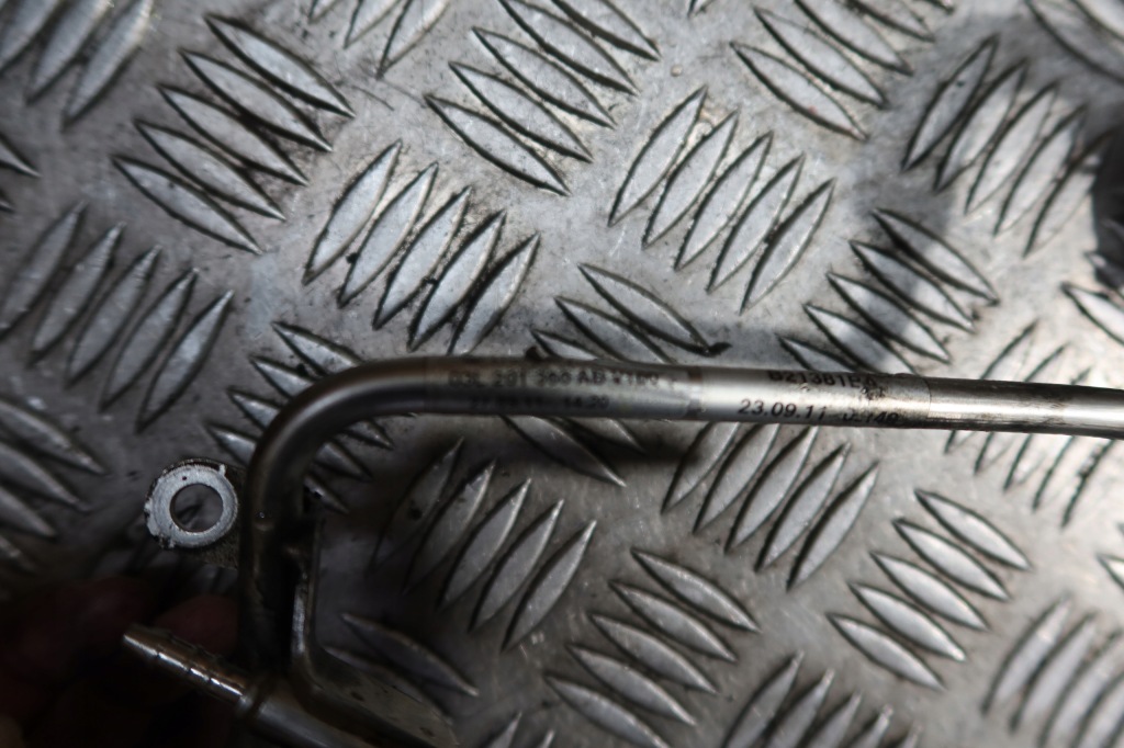 фото №4, Шланг трубка топлива audi a1 8x 03l2013360ab