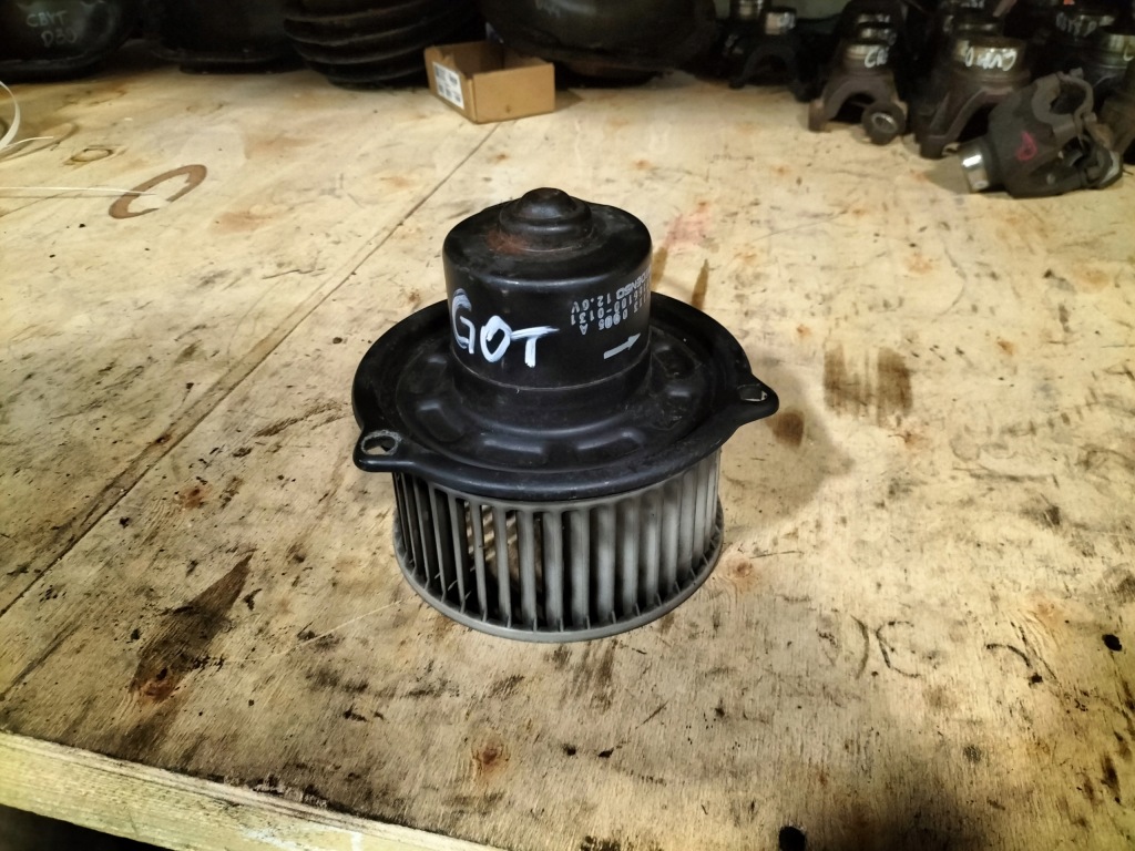 Купить Воздуходувка вентилятор кабины jeep grand cherokee zj