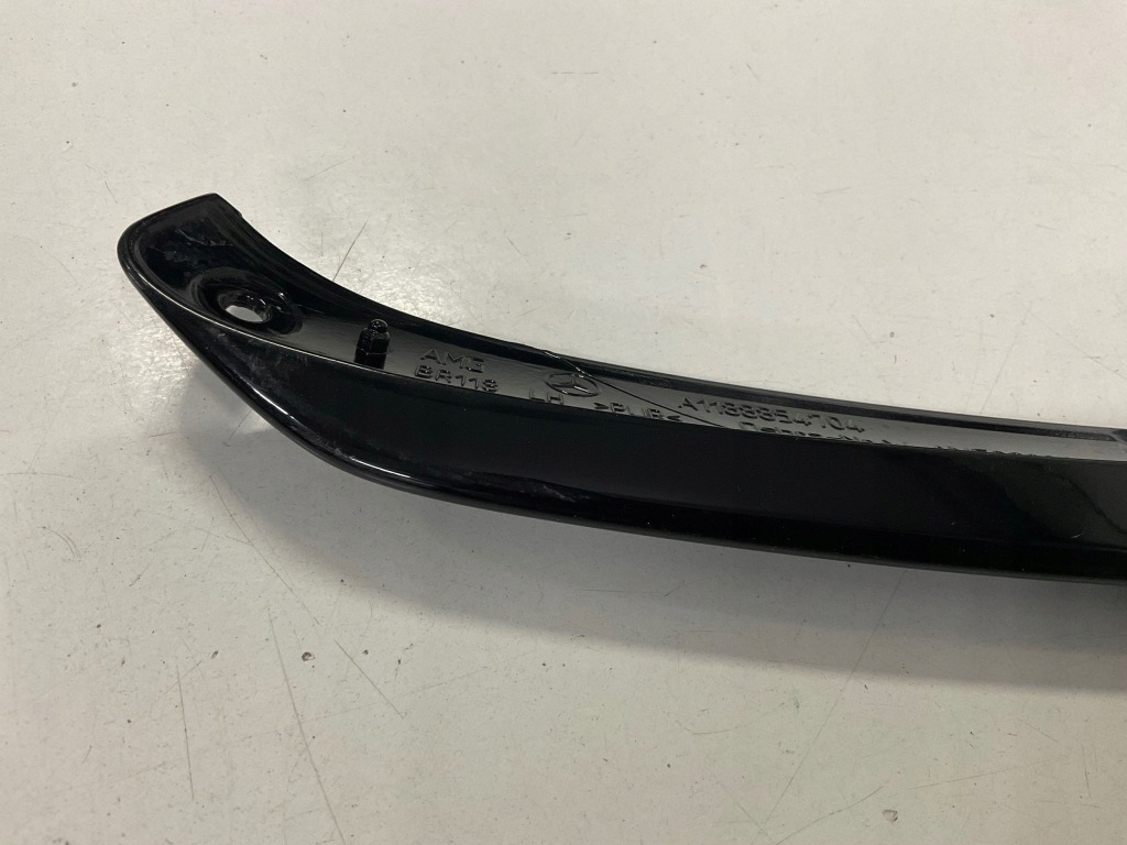 Накладка, молдинг спойлер перед mercedes cla w118 рестайлинг  35 amg правый  1 левое Цена